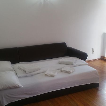 M&F Apartament Jepilor Apartment Brașov Exterior foto